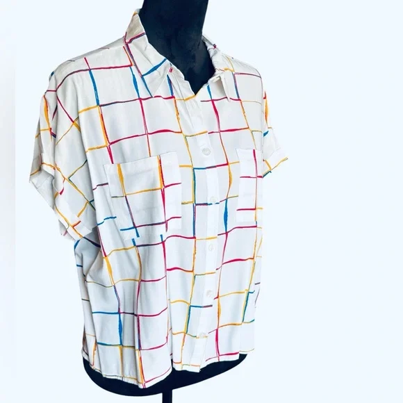 LuLaRoe Amy Crop Top - Size Small NWOT!! - Picture 1 of 4